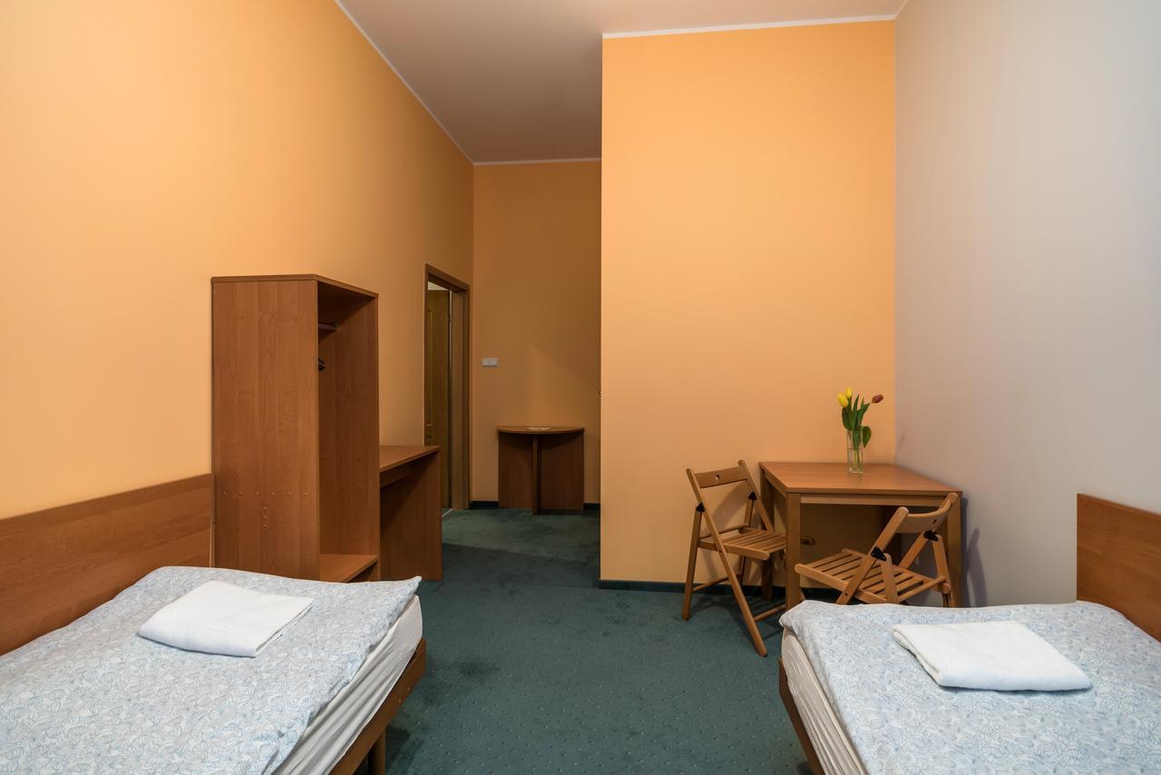 Hill Inn Poznan Bagian luar foto