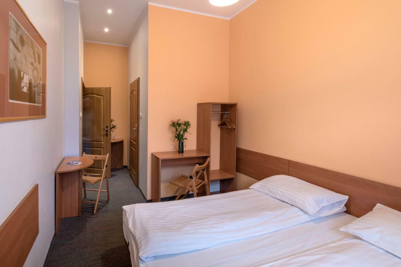 Hill Inn Poznan Bagian luar foto