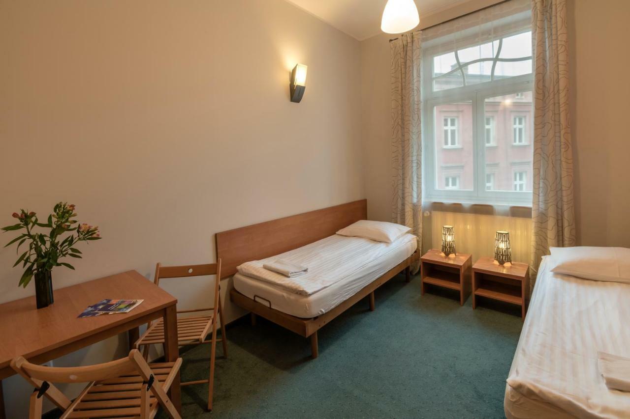 Hill Inn Poznan Bagian luar foto